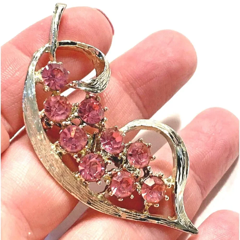 Vintage Mid Century brooch textured gold tone & pink rhinestones organic leaf